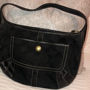 Signature Coach Hobo Bag